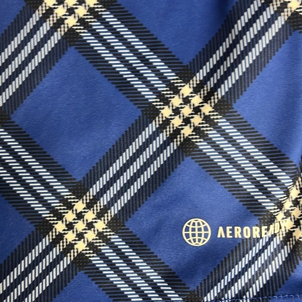 ⭐️ Adidas blue and black patterned t-shirt- size XL - Picture 5 of 9